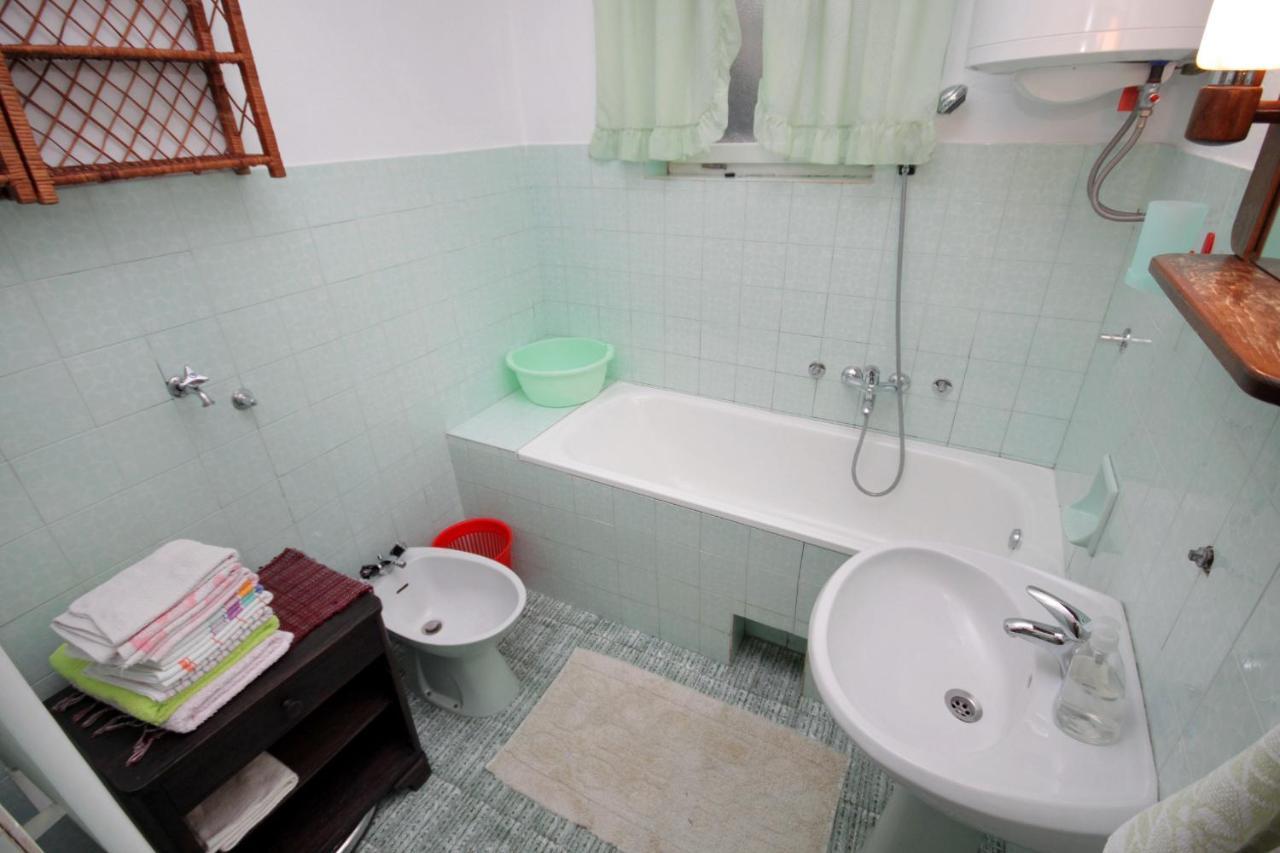 Apartments With A Parking Space Novi Vinodolski - 2423 ภายนอก รูปภาพ